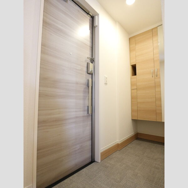 リュミエール ミナミ105号室 玄関