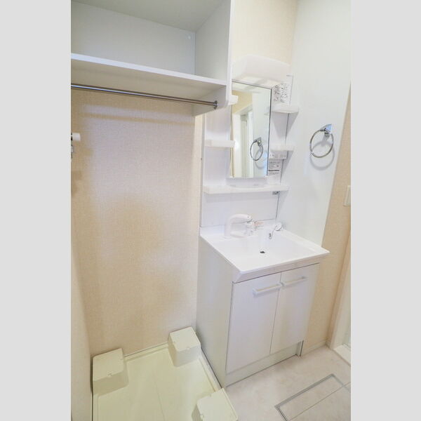 グラディーヴォレ106号室 洗面所