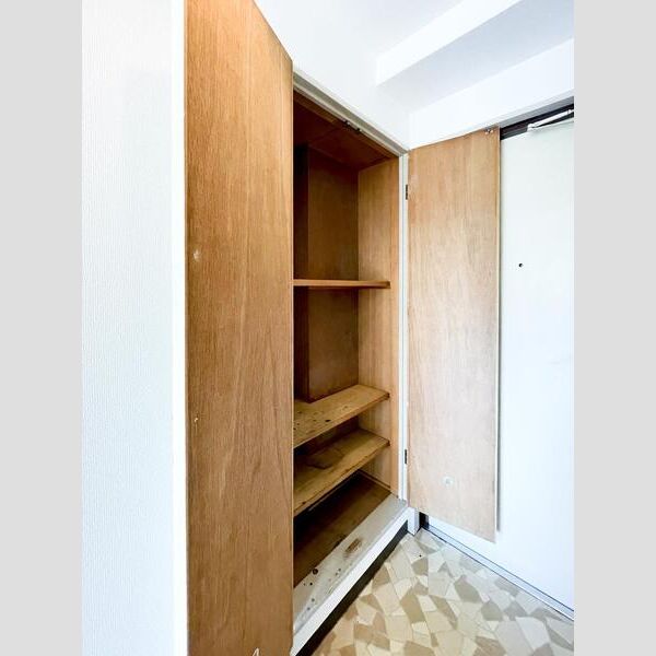 パール925408号室 玄関