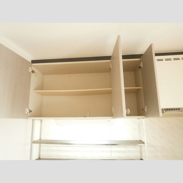グローリアスハイツ キッチン上部収納