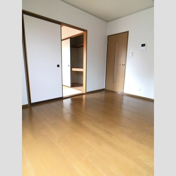 グレイスプラザ　Ⅱ ダイニングキッチン7帖