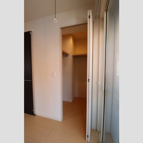 ジョワイユ ウォークインクローゼット