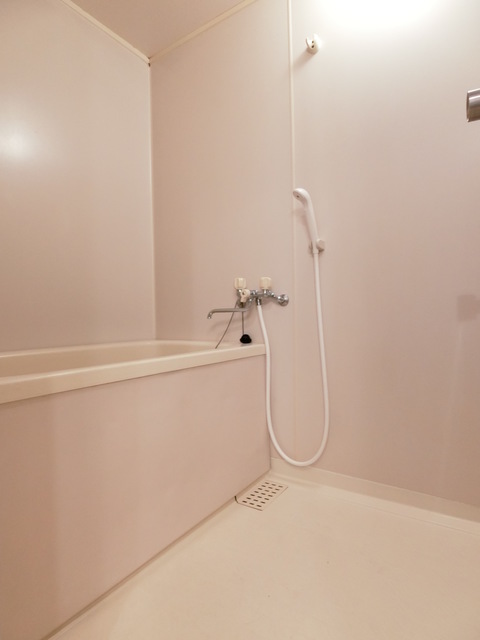 ベルヴィル昭島0103号室 お風呂