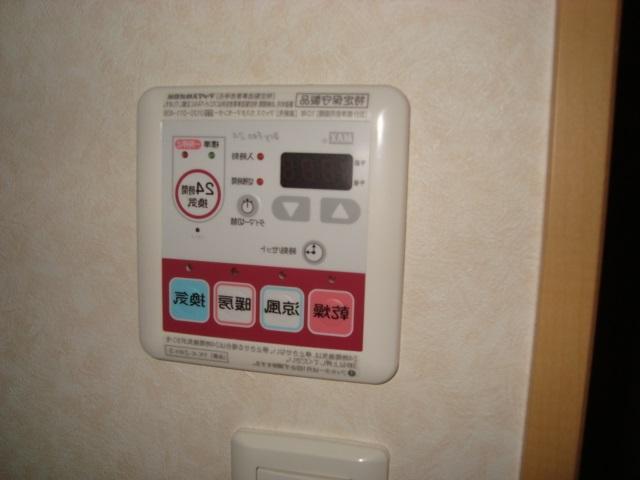 フィールドヴィレッジ元住吉202号室 浴室乾燥機
