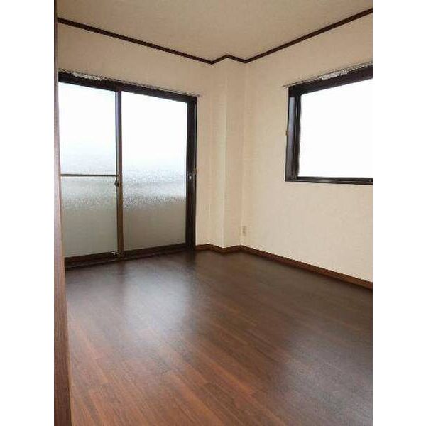 メゾン赤坂 リビング