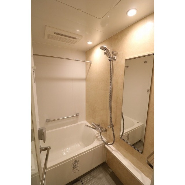 プレール・ドゥーク西荻窪106号室 お風呂