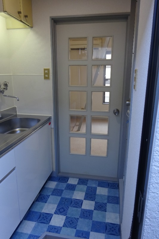 コーポ巣鴨　B棟2階 玄関