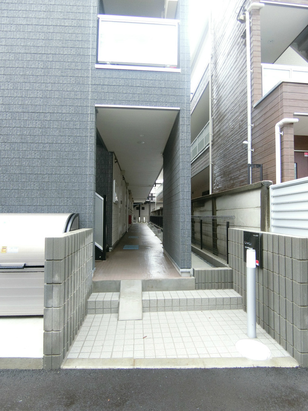 リブリ・Grande Ⅷ1階 エントランス