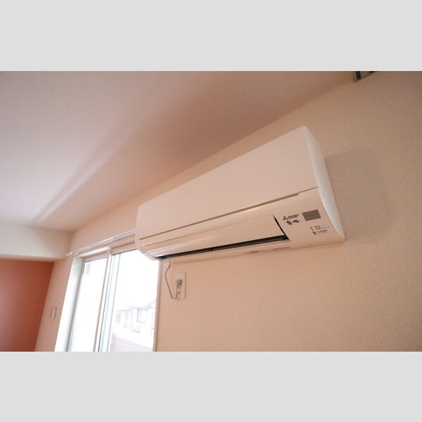 グリシーヌ 　フルール305号室 エアコン