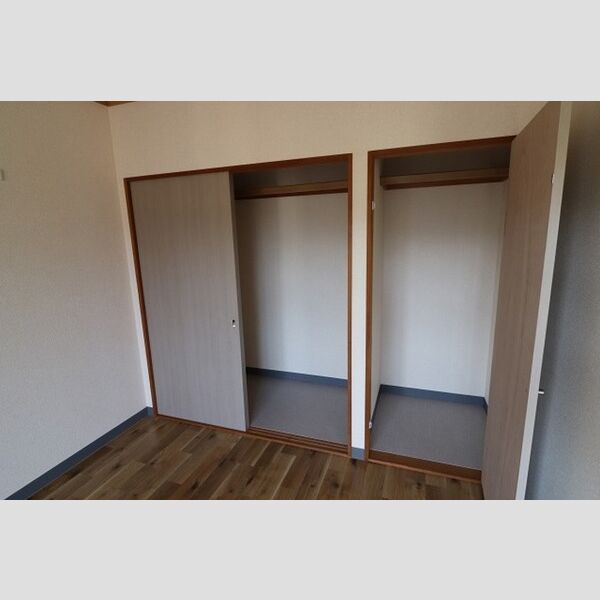 セジュールジュネス 洋室　押入