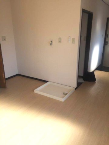 マルヤハイツ402号室 内観