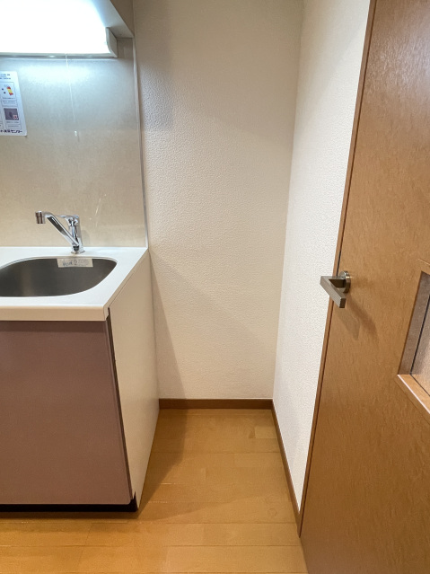 スカイコート学芸大学壱番館209号室 冷蔵庫置き場