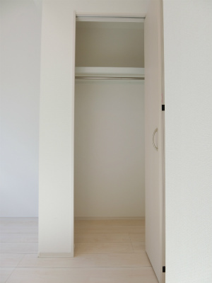 リブリ・MiiA1階 収納