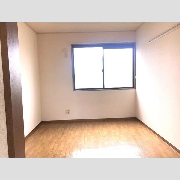 パステル中浦和202号室 洋室