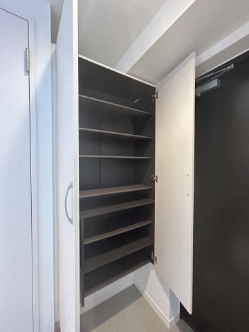 ケーディーエックスレジデンス上野毛407号室 収納