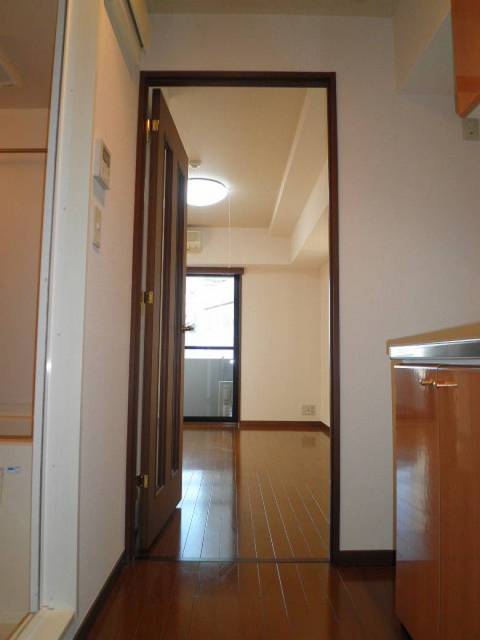 ガラ・シティ田町9階 シンプルで使いやすい玄関です