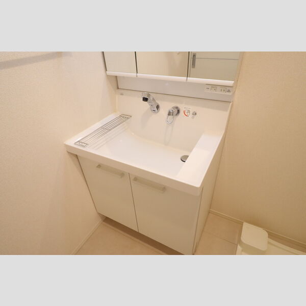 ステアヒルズⅠ 洗髪洗面化粧台