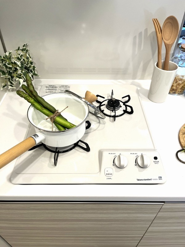 ルフォンリヴェント板橋西台2階 設備写真（写真は別部屋）【カーテンボックス】