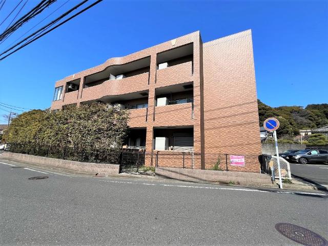 ロイヤル中央 外観写真（昼）