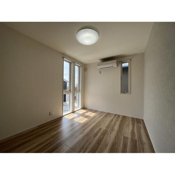 フォレストガーデン稲毛 リビング