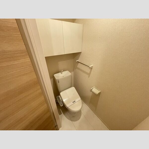 ライフマンションA・B　B102号室 トイレ　温水洗浄暖房便座