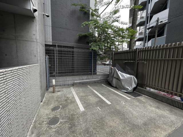 アリシアコート八丁畷 駐車場