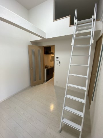 ベイルーム鎌倉山崎102号室 寝室