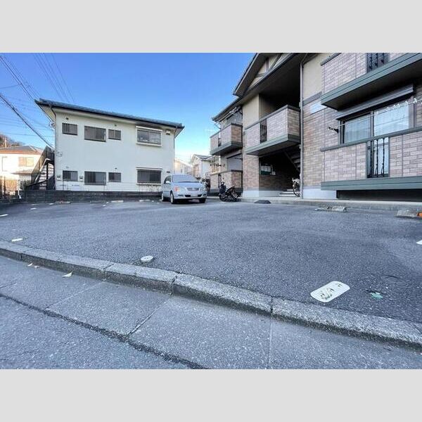 グリーンパレス舞岡 駐車場