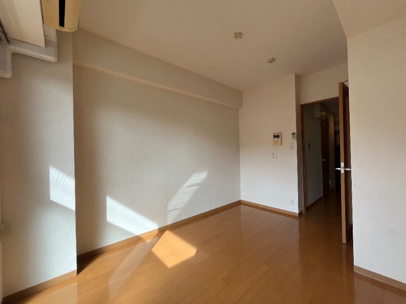 アゼリア鎌倉2階 リビング