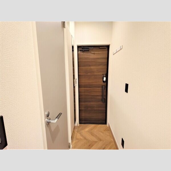 Auspicious　House301号室 玄関