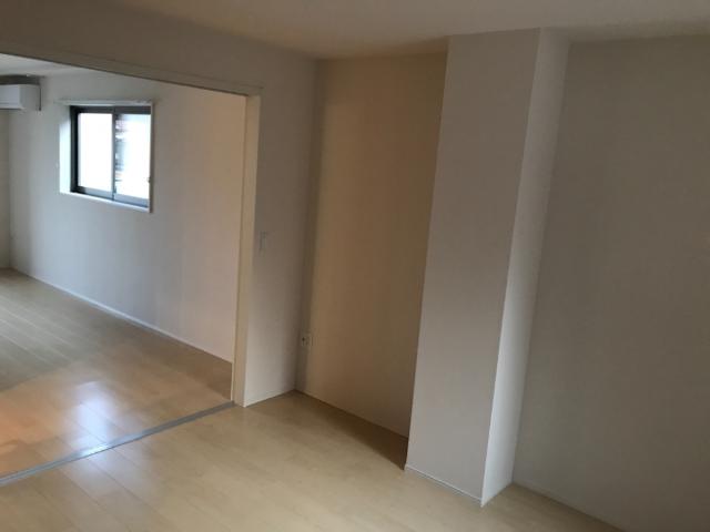 リヴァージュ登戸 洋室