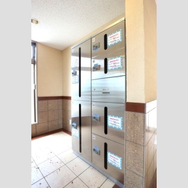 アルカンシェル507号室 宅配ボックス