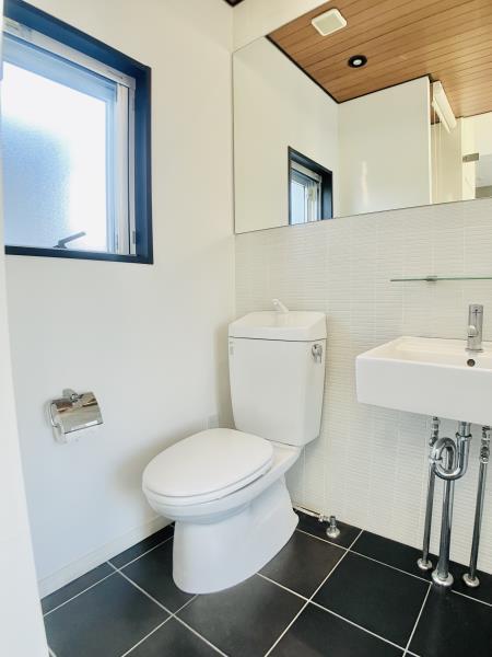 カーサ　ヴェデュータ トイレ