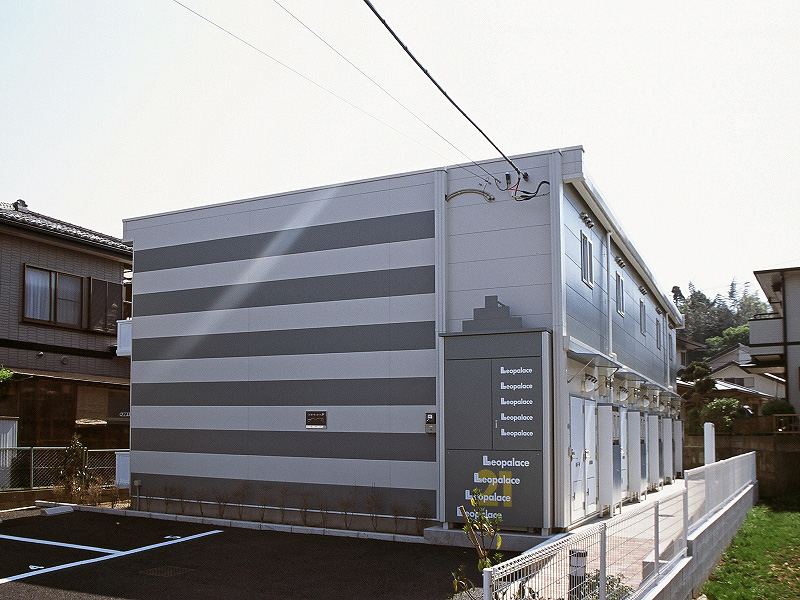 レオパレスうすいの外観画像