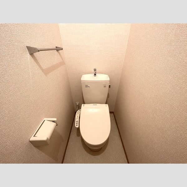 オリーブガーデン　A・B・C トイレ