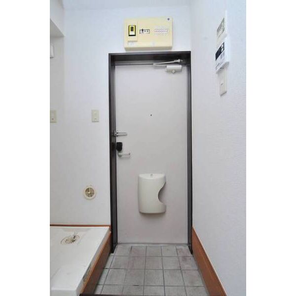 アミューズ上高田Ⅱ 玄関