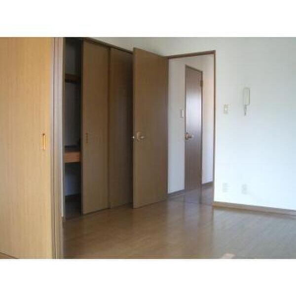 田原ビル リビング