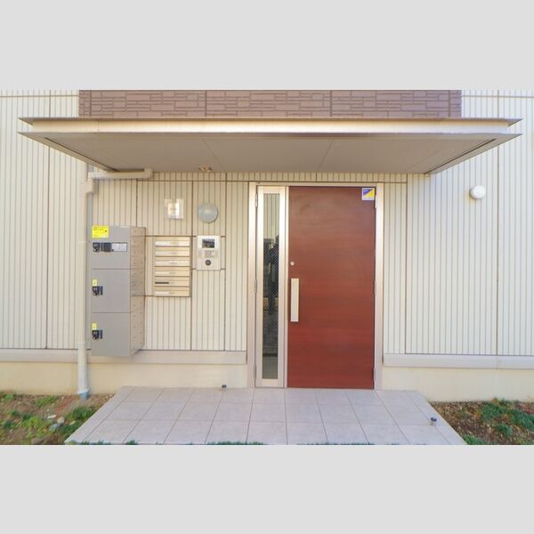 レスポワール　A105号室 A棟出入口