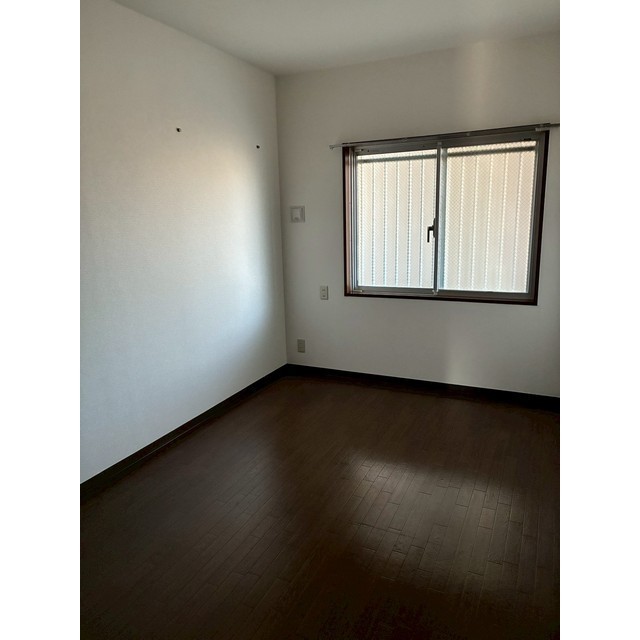 エクレール綾瀬202号室 部屋