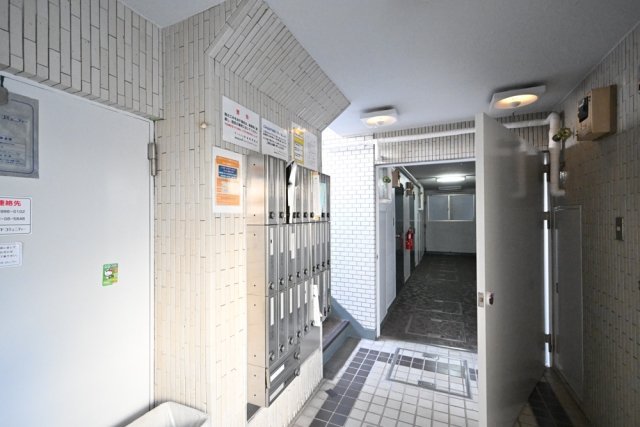 アートイン杉並2階 エントランス