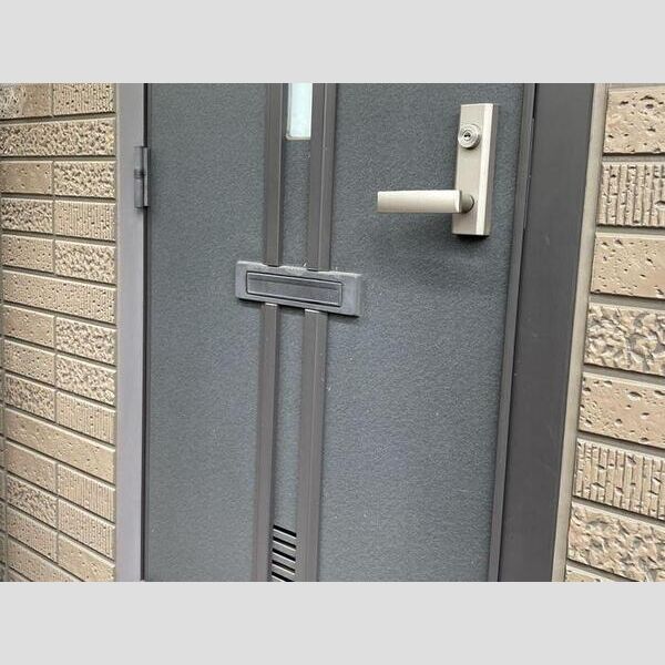 サン ヴィクトワール 玄関ポスト