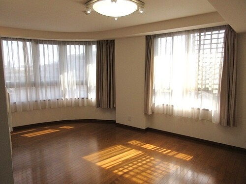 ライオンズステージ目黒本町 リビングダイニング　※2022年3月撮影