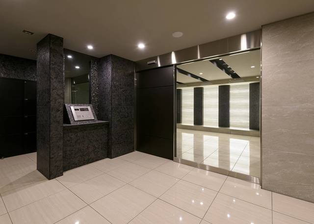 グランド・ガーラ川崎西口7階 防犯監視カメラ付きエントランスホール