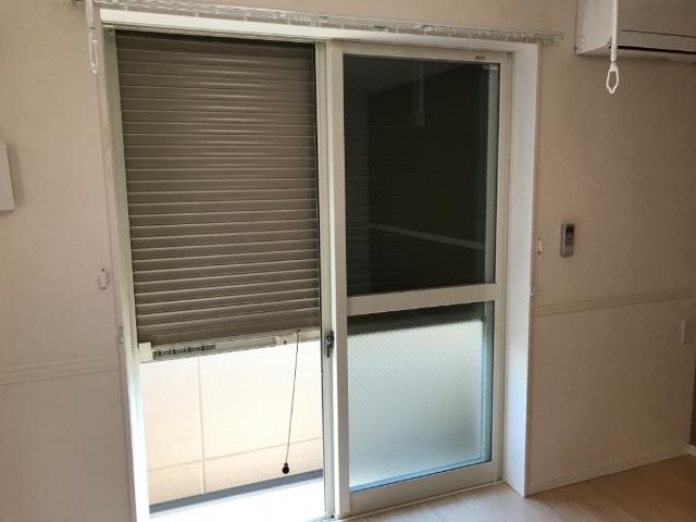 エル・ガーデン（ＥＬ・ＧＡＲＤＥＮ） 窓シャッター