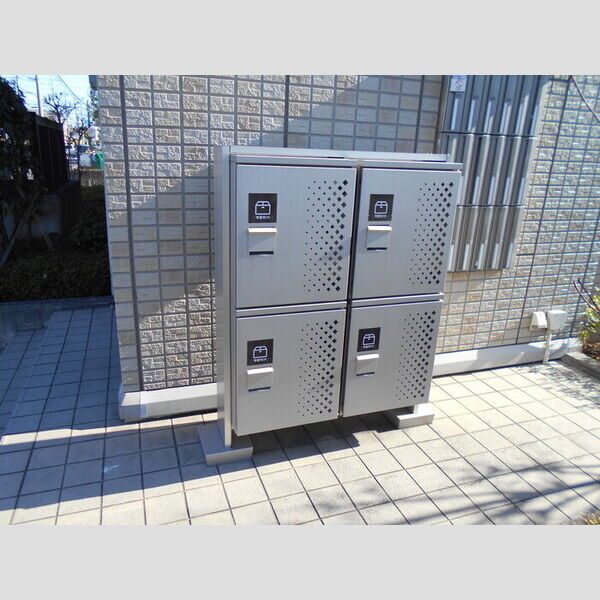 エクレール宮本306号室 宅配ボックス
