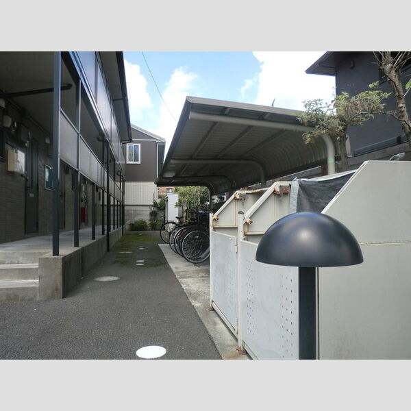 ソリアード　Ⅱ201号室 駐輪場