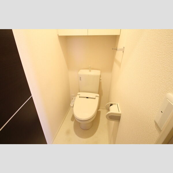 FLAT TENJINⅡⅢ　Ⅱ トイレ
