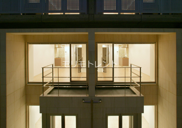 カスタリア芝公園808号室 外観（Cタイプドライエリアより室内をみる）