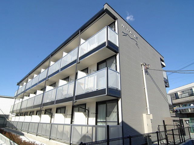 レオパレスアルファード 内観