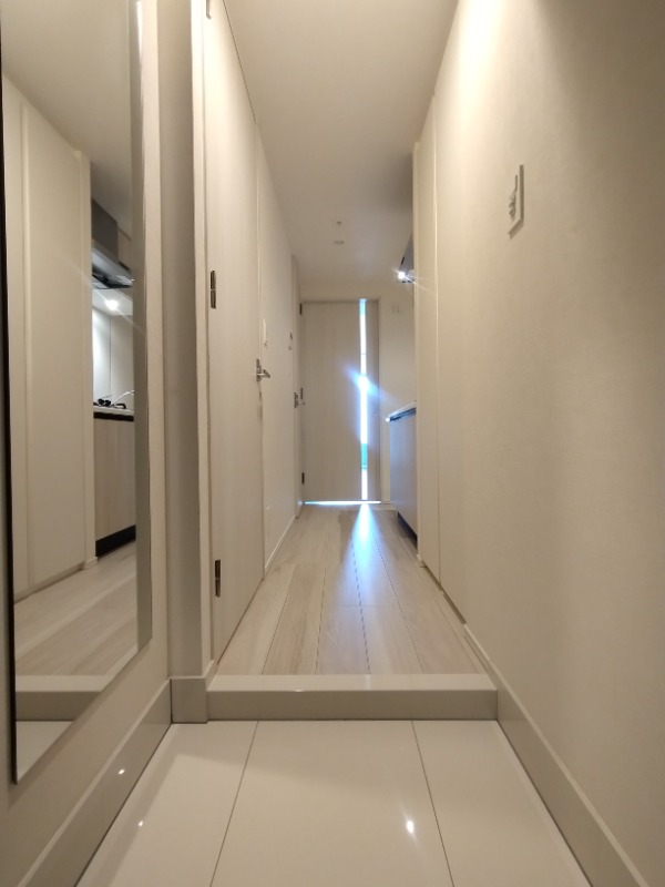 クレイシアIDZ上野4階 玄関